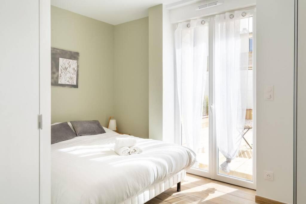 La Jument: Unique/ Magnifique Studio Avec Terrasse, Proche Des Facs Et Du Centre-Ville Брест Экстерьер фото